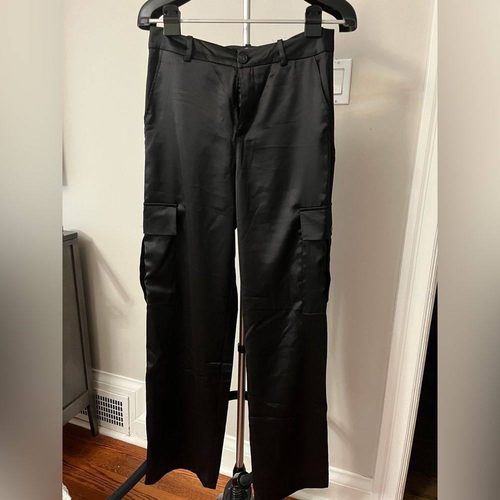 Brand New Women’s Zara Midnight Black Satin Cargo Pants - Picture 1 of 4